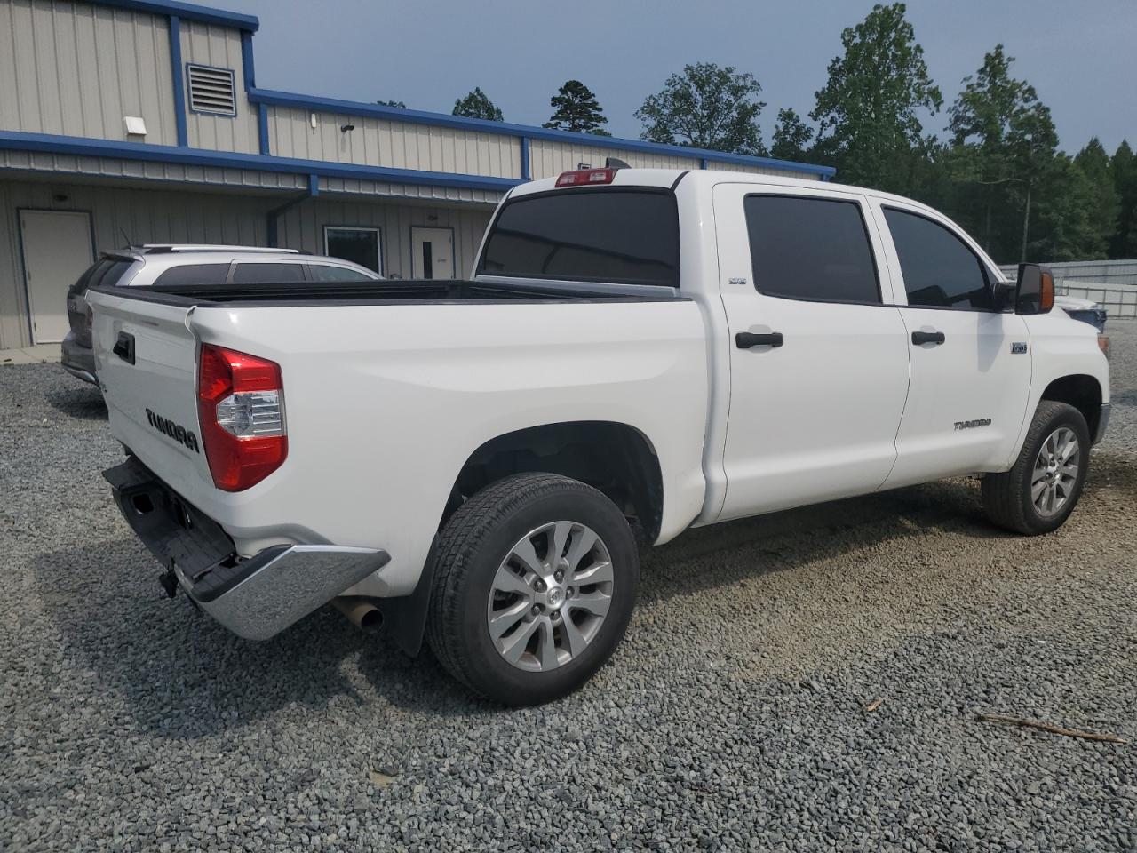 TOYOTA TUNDRA 2020 VIN 5TFDY5F10LX949616 photo 3