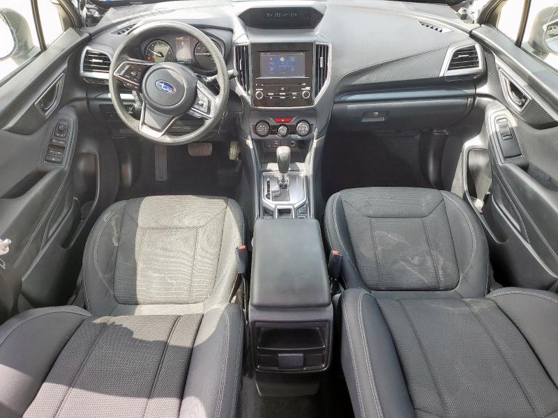  SUBARU FORESTER 2020 Серебристый