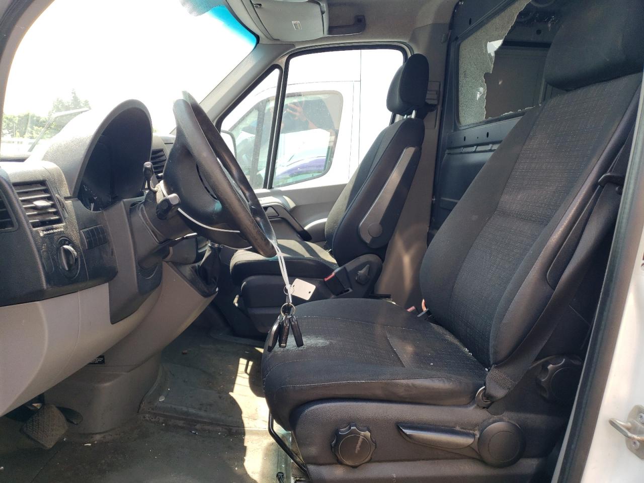 2014 Mercedes-Benz Sprinter 2500 VIN: WD3PE7DC2E5830304 Lot: 61090985
