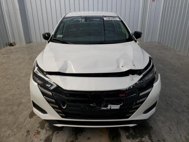  NISSAN VERSA 2024 Белый
