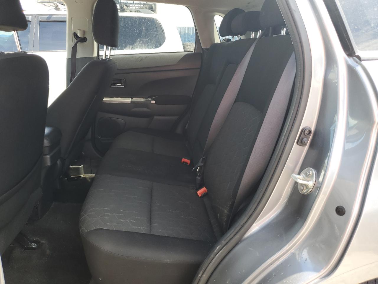 MITSUBISHI OUTLANDER 2020 VIN JA4AP4AU3LU016547 фото 11
