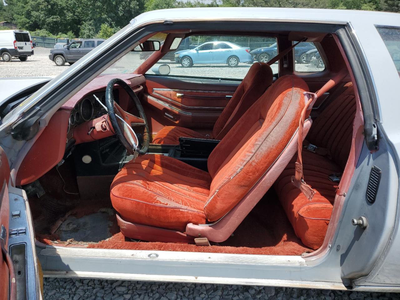 PONTIAC GRANDPRIX 1977 VIN 2K57Y7A229097 фото 7