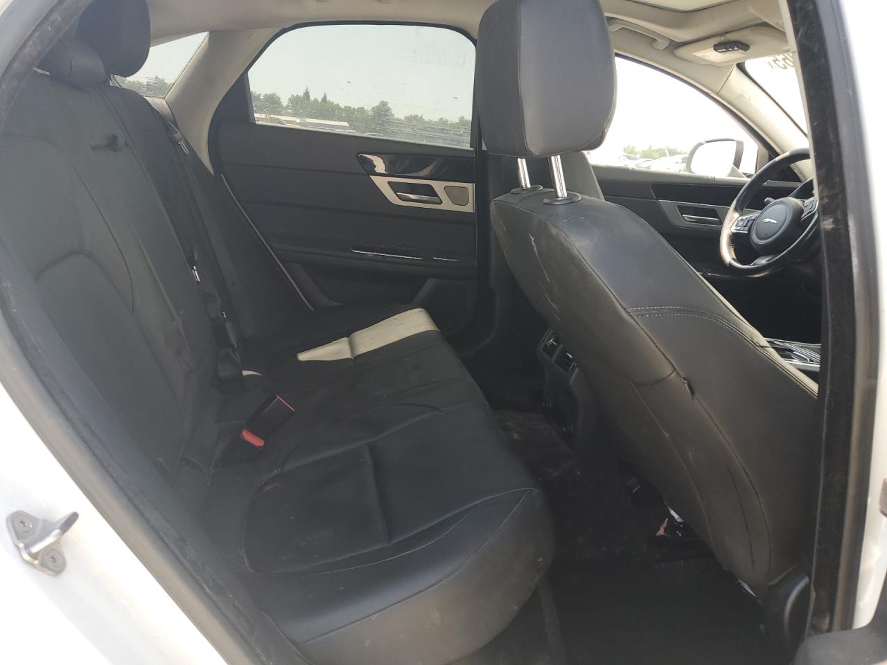 2016 Jaguar Xf Premium VIN: SAJBD4BVXGCY20495 Lot: 59969965