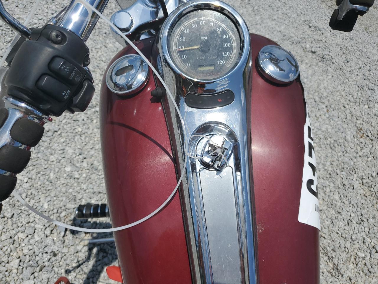 2000 Harley-Davidson Fxstd VIN: 1HD1BSY20YY052885 Lot: 61753095