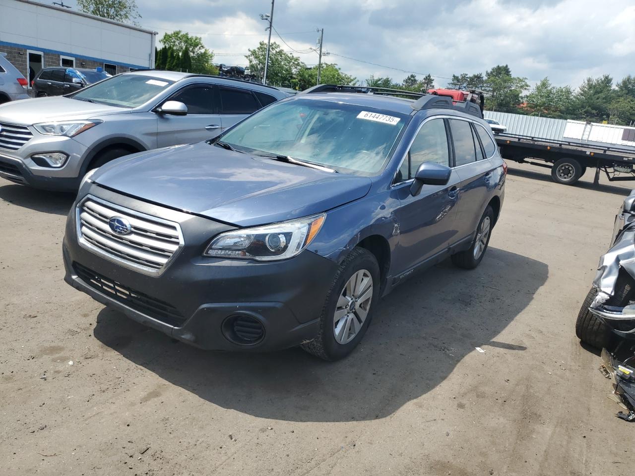 2017 Subaru Outback 2.5I Premium for Sale in New Britain, CT - Minor Dent/Scratches