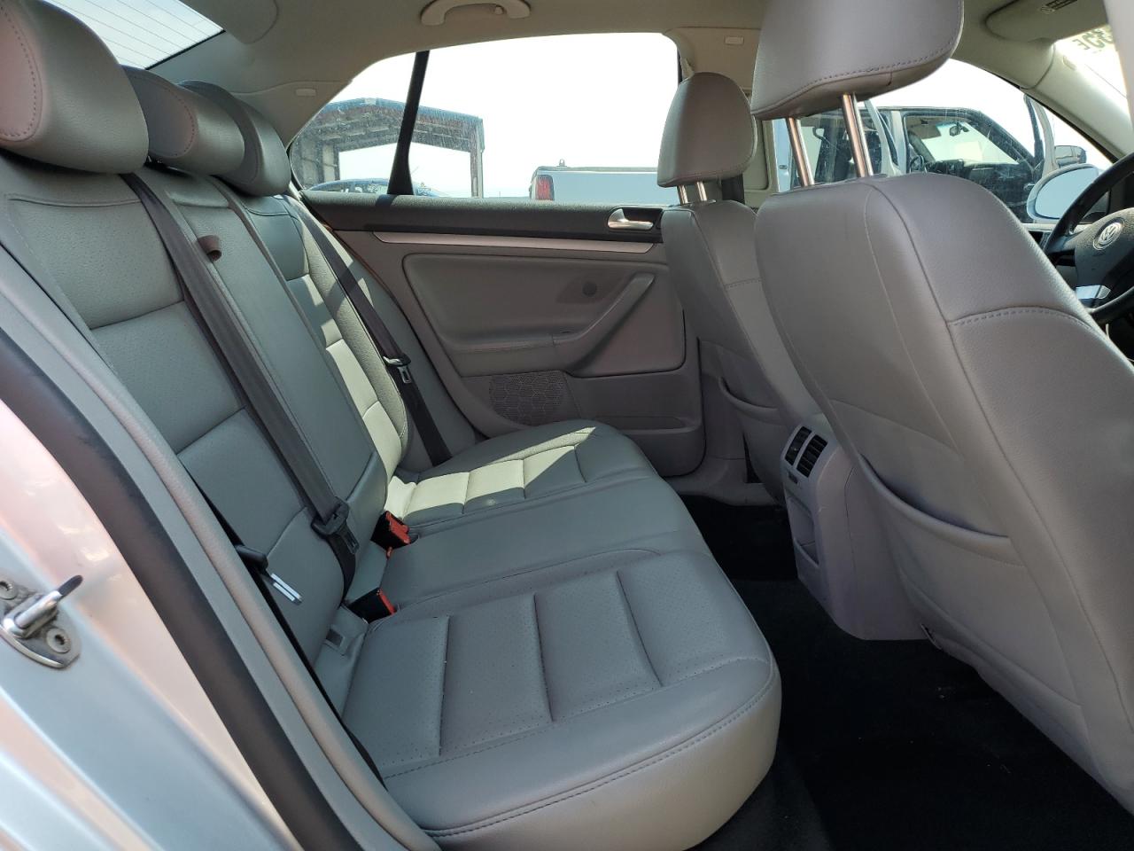 2008 Volkswagen Jetta Se VIN: 3VWRM71K68M124588 Lot: 60030135