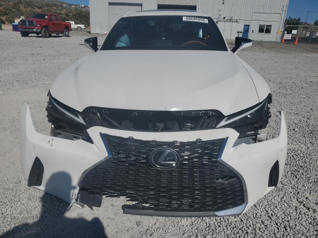  LEXUS IS 2021 Белы
