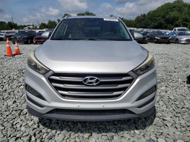 Parquets HYUNDAI TUCSON 2017 Silver