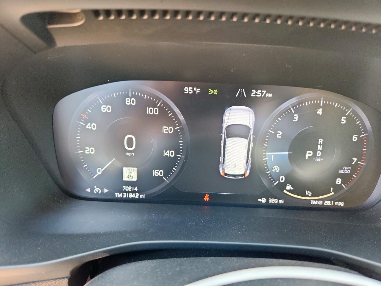2020 Volvo Xc40 T4 Momentum VIN: YV4AC2HK2L2295301 Lot: 61411355