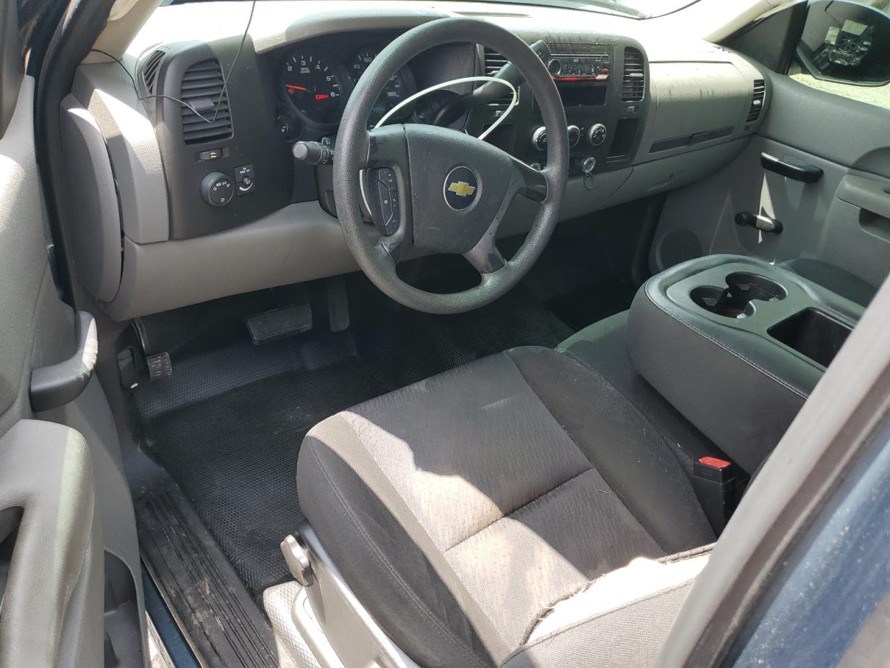 2010 Chevrolet Silverado C1500 VIN: 1GCPCPEX0AZ252848 Lot: 62927655