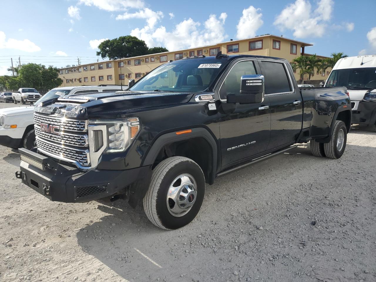 2023 Gmc Sierra K3500 Denali for Sale in Opa Locka, FL - Front End