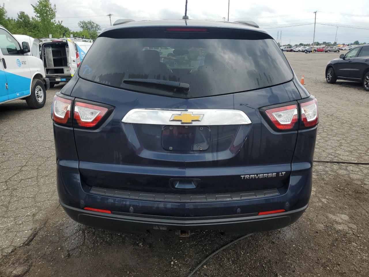2015 Chevrolet Traverse Lt VIN: 1GNKRHKD1FJ305448 Lot: 61764015