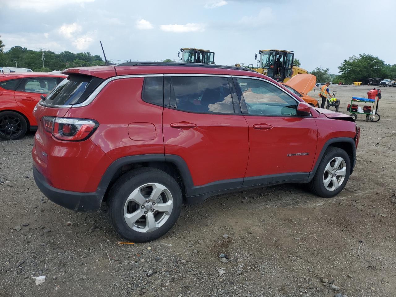 JEEP COMPASS 2020 VIN 3C4NJDBB8LT124467 photo 3
