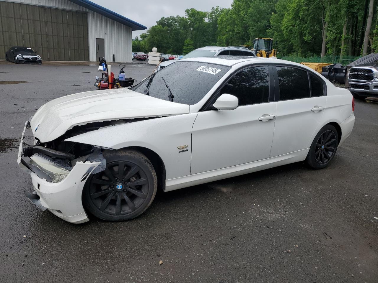 2011 Bmw 328 Xi Sulev იყიდება East Granby-ში, CT - Front End