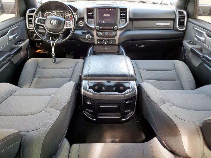  RAM 1500 2022 Granatowy