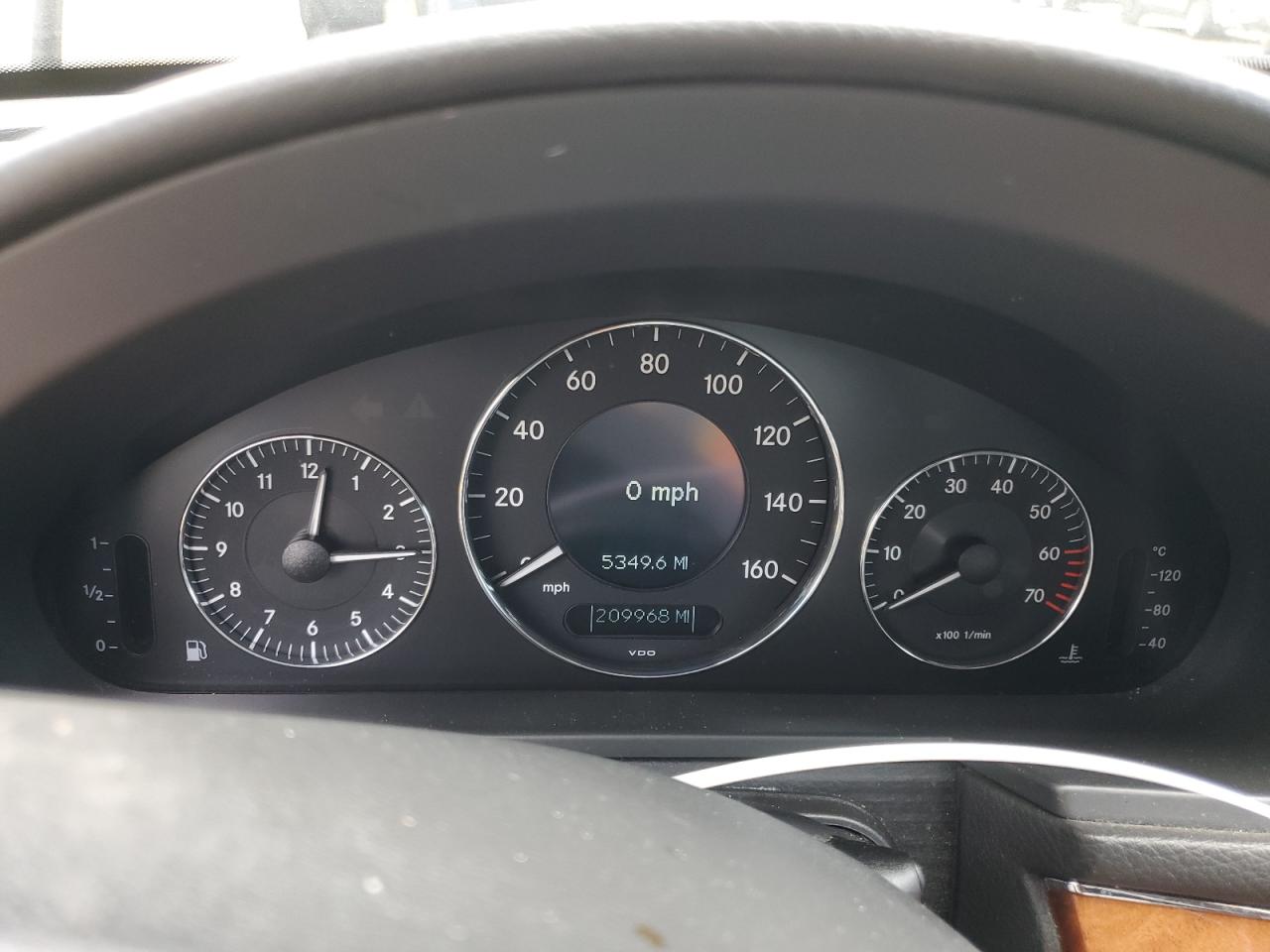 2004 Mercedes-Benz E 320 VIN: WDBUF65J24A498060 Lot: 59600015
