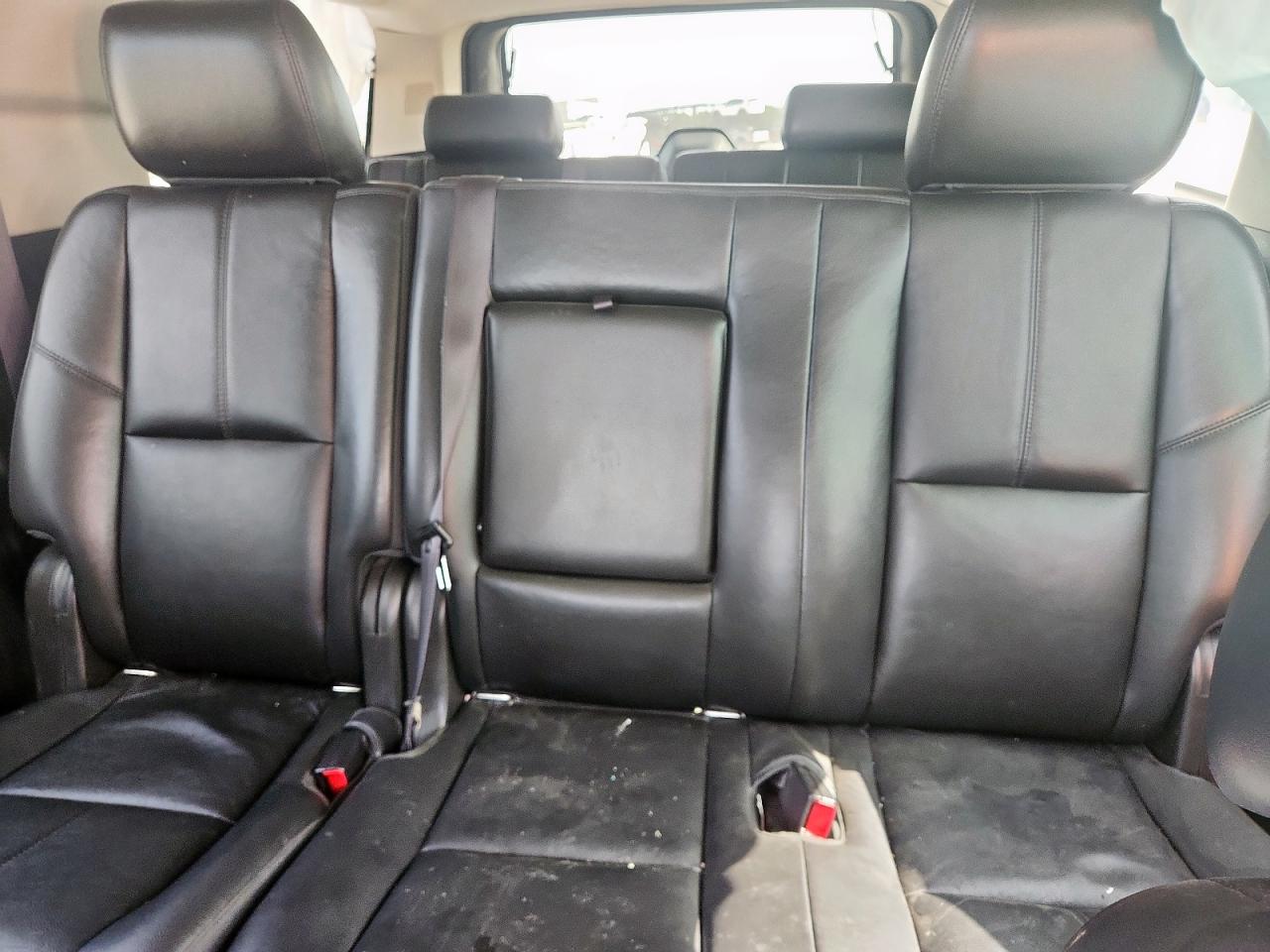 1gnscje09er187344 1GNSCJE09ER187344 2014 Chevrolet Suburban C1500 Lt
