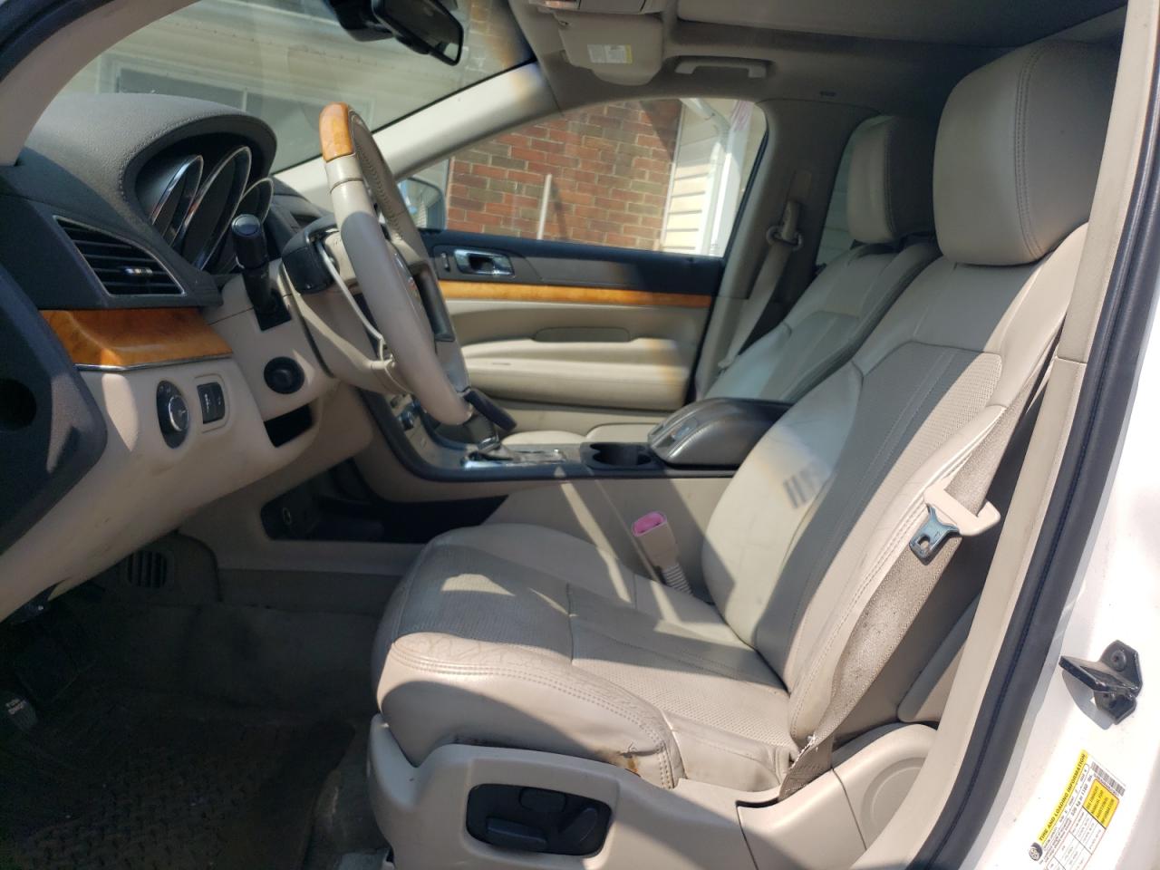 2010 Lincoln Mkt VIN: 2LMHJ5AR4ABJ10611 Lot: 59239155