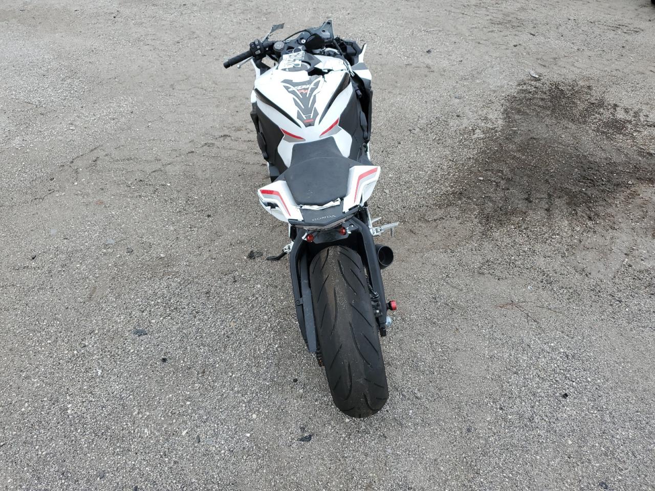 2025 Honda Cbr1000 Rr VIN: JH2SC7715SK800282 Lot: 59794055