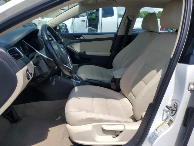 Седани VOLKSWAGEN JETTA 2012 Білий