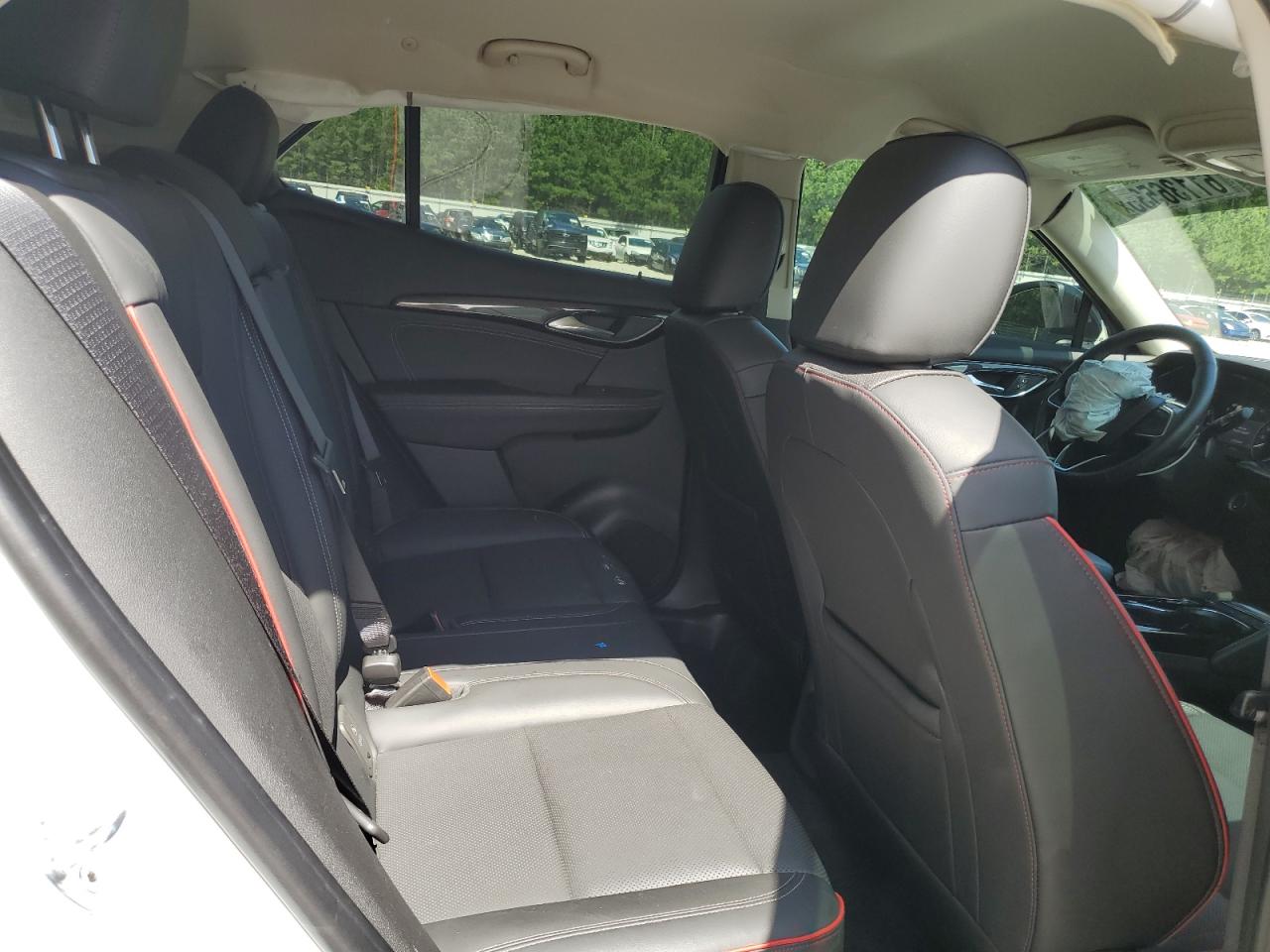 2022 Buick Envision Essence VIN: LRBFZNR44ND016204 Lot: 61136535