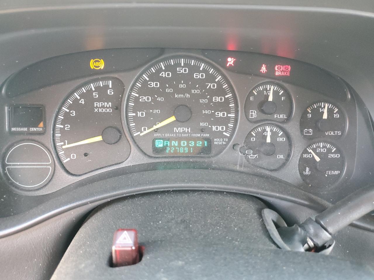 2000 Chevrolet Silverado C1500 VIN: 2GCEC19T4Y1347329 Lot: 62958145
