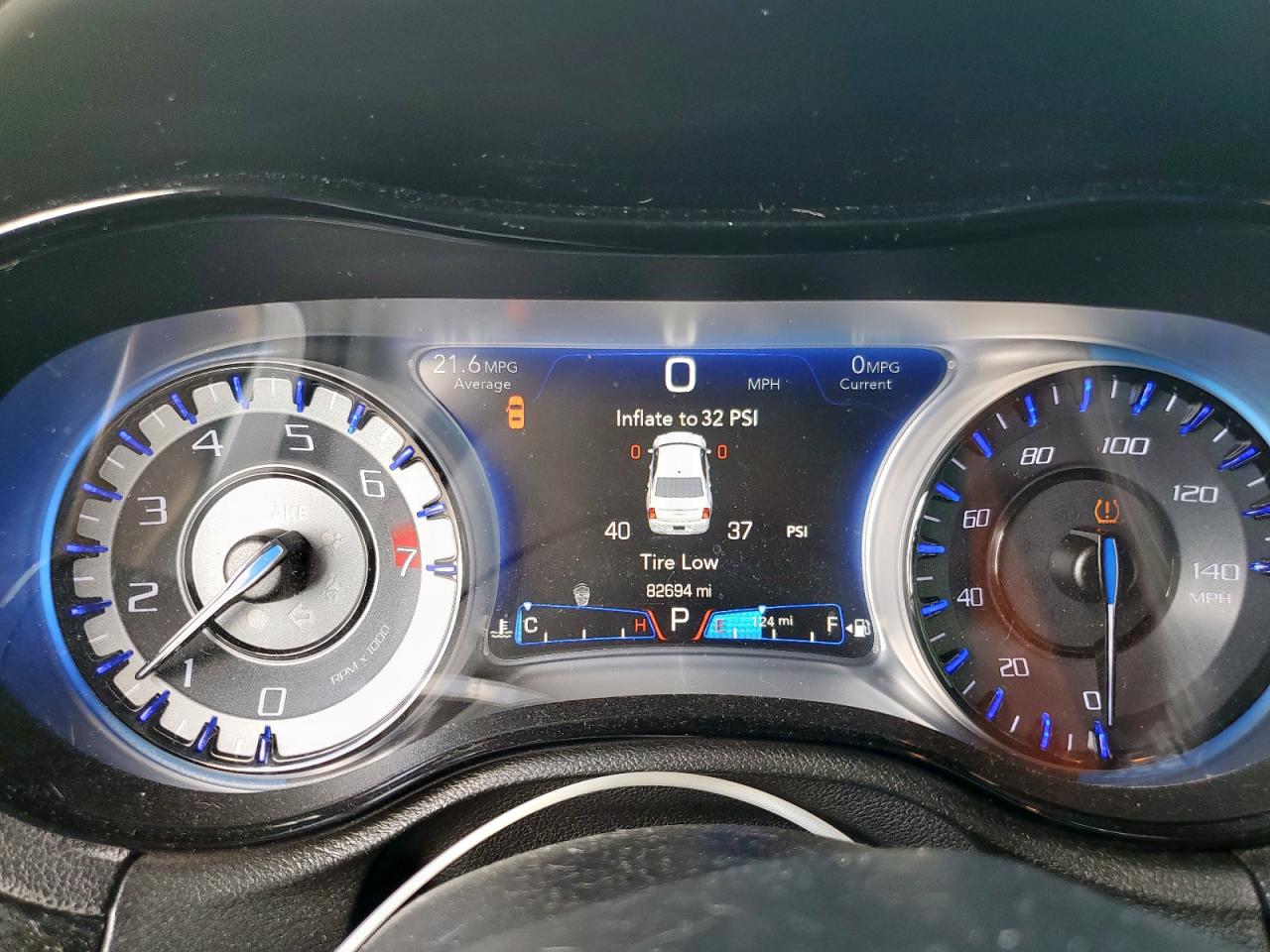 CHRYSLER 300 2018 VIN 2C3CCABG1JH232399 фото 9