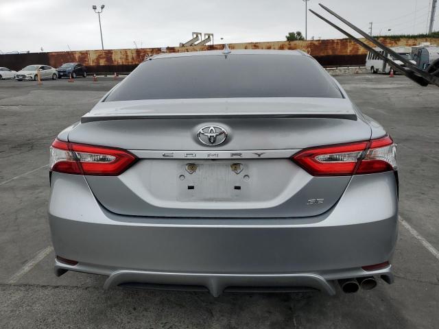  TOYOTA CAMRY 2020 Srebrny