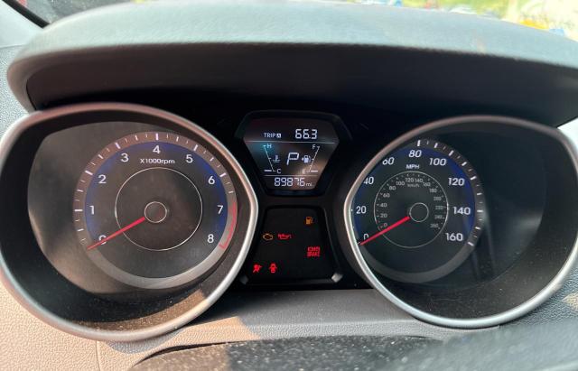 Coupet HYUNDAI ELANTRA 2014 Red