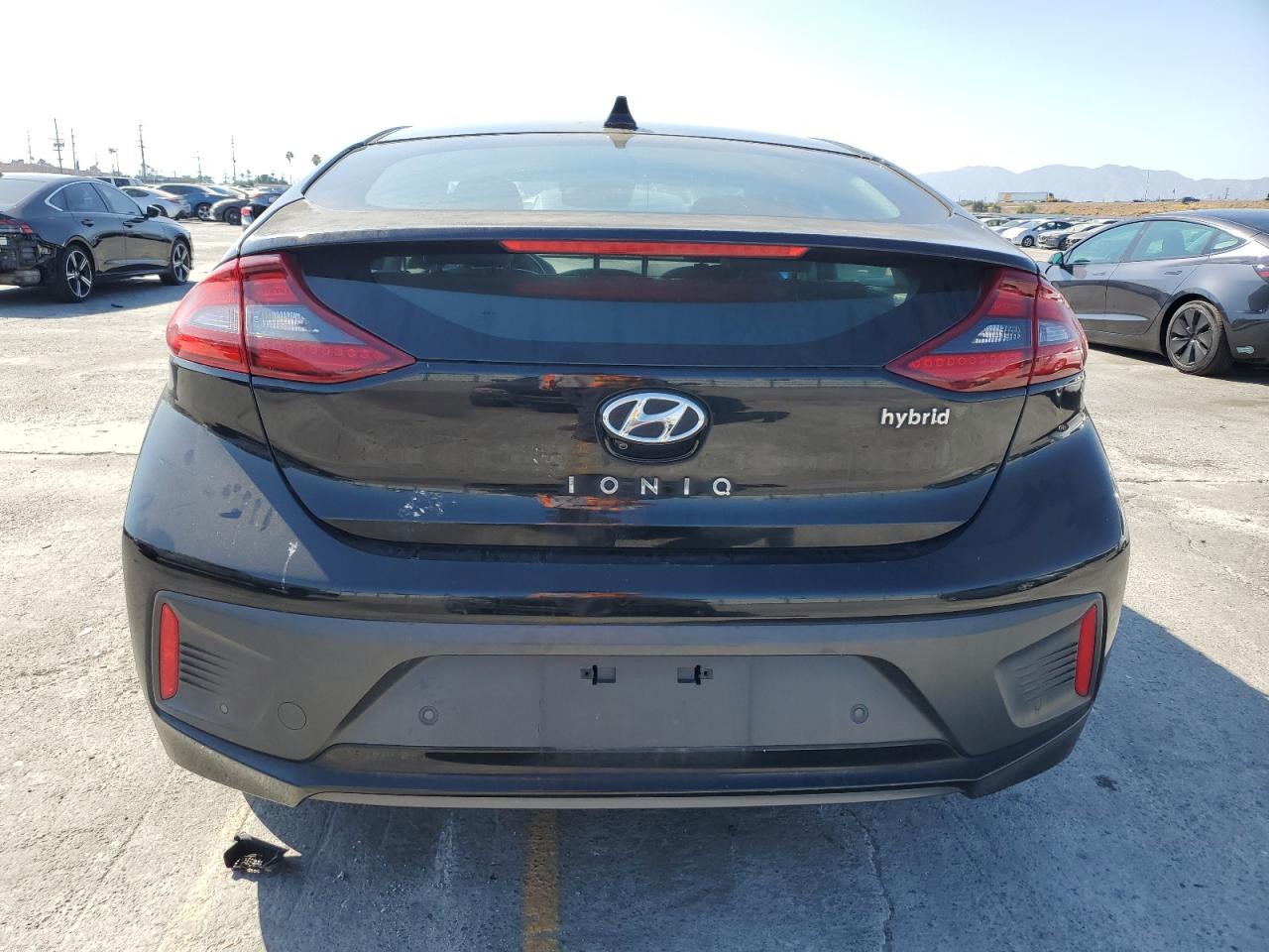 2018 Hyundai Ioniq Limited VIN: KMHC05LC4JU064810 Lot: 63063285