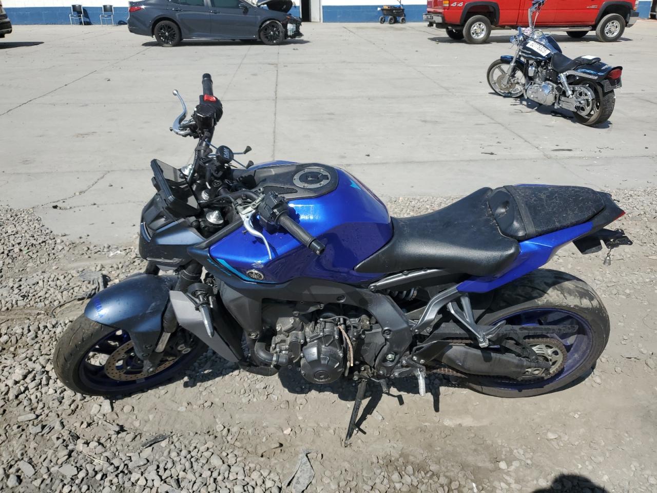 YAMAHA MT09 2024 VIN JYARN94E1RA001289 фото 3