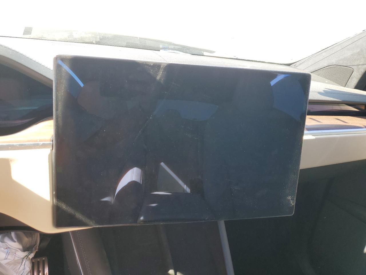 2022 Tesla Model X VIN: 7SAXCAE55NF357721 Lot: 61814275