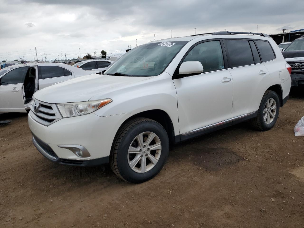 2012 Toyota Highlander Base იყიდება Brighton-ში, CO - Rear End