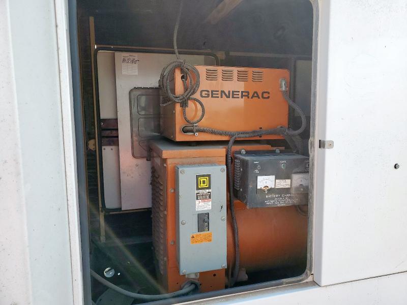  UNKN GENERATOR 2001 Белый