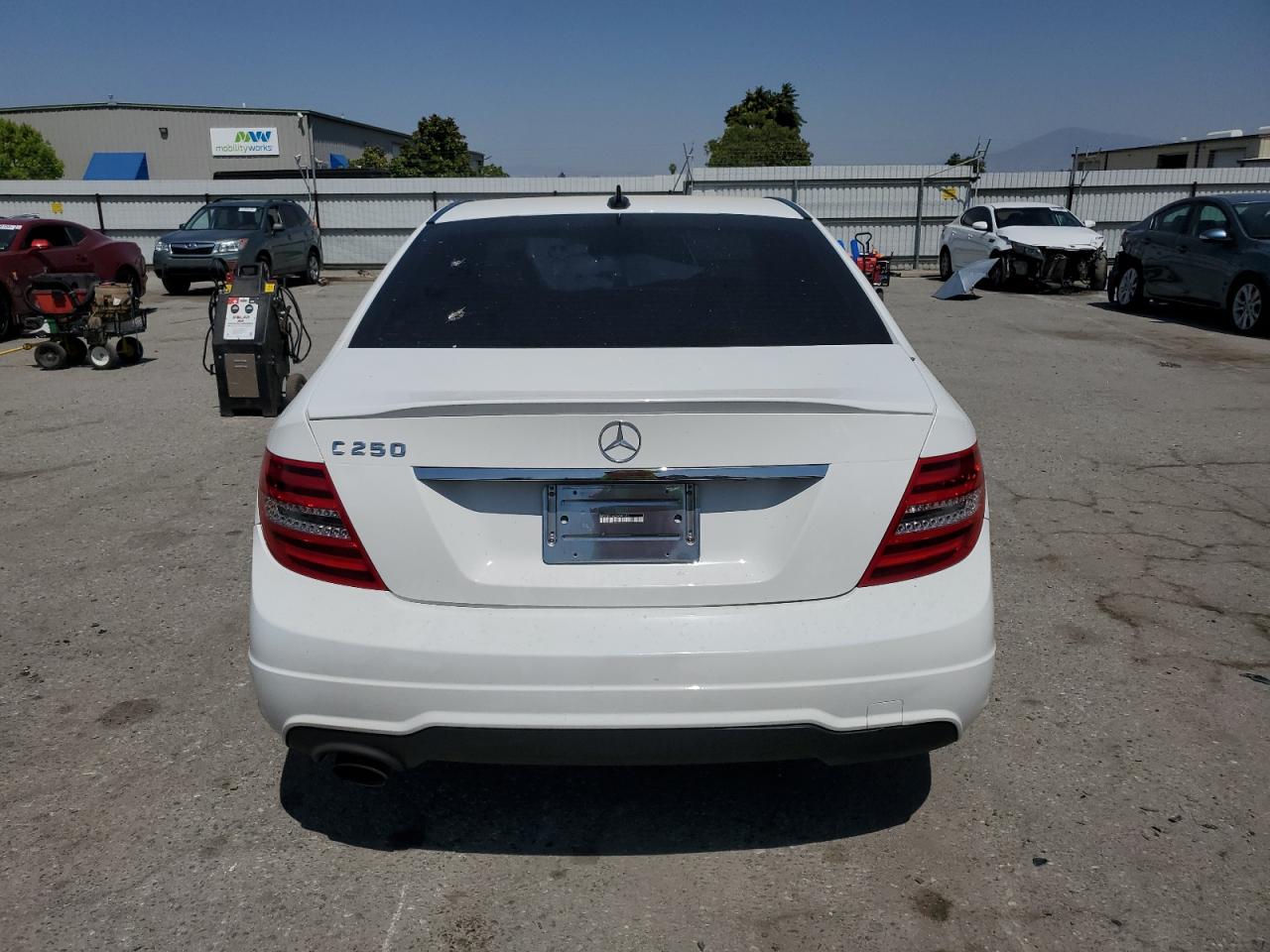 MERCEDES-BENZ C-CLASS 2014 VIN WDDGF4HB2EA940916 фото 6