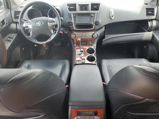  TOYOTA HIGHLANDER 2013 Srebrny
