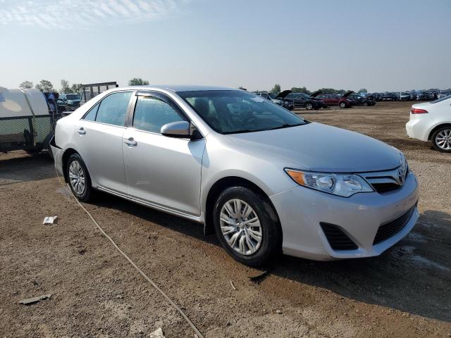  TOYOTA CAMRY 2013 Srebrny