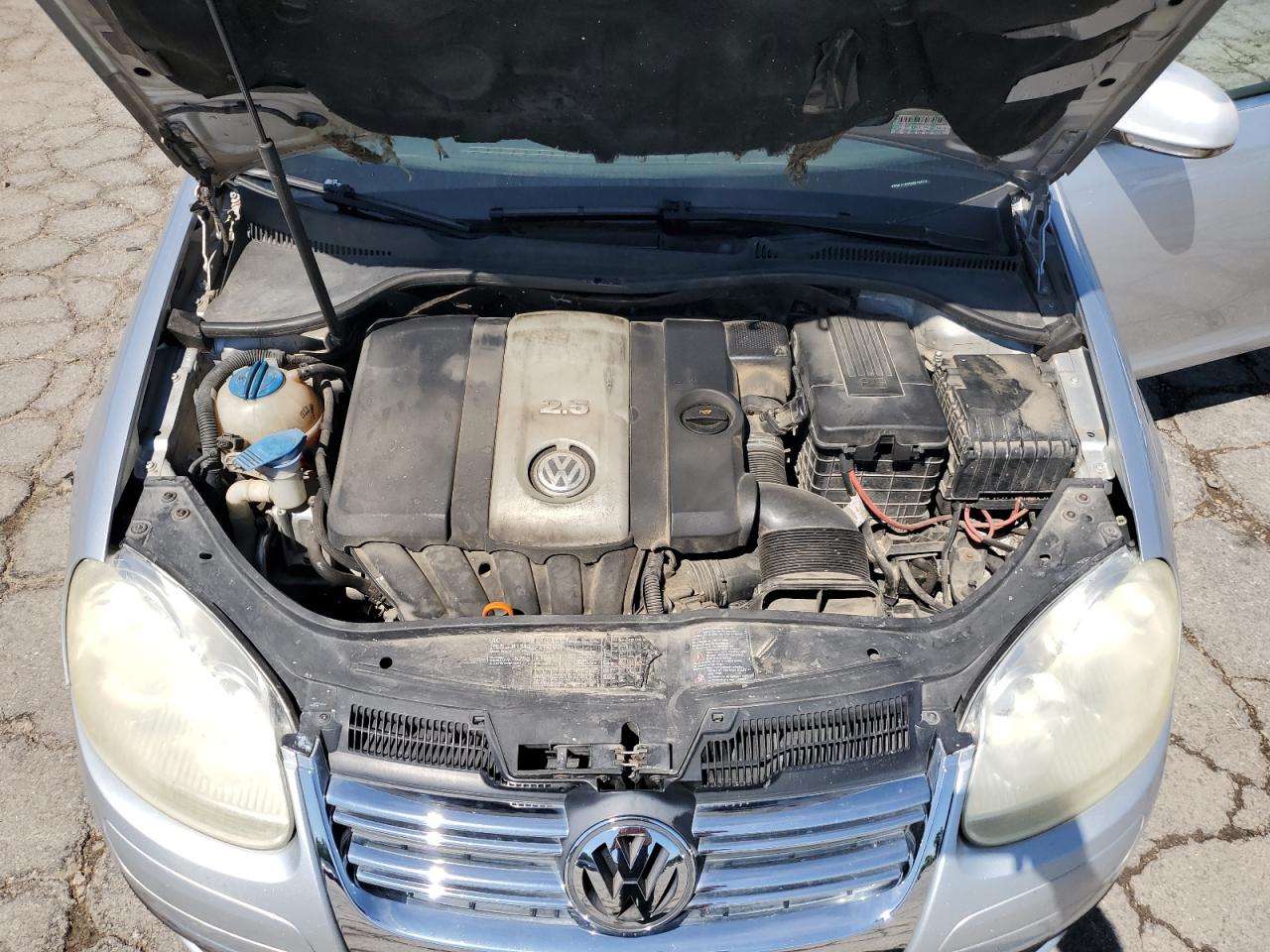 2005 Volkswagen New Jetta 2.5L Option Package 2 VIN: 3VWDF71K95M610473 Lot: 62574795