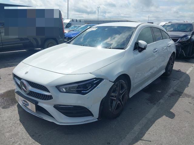 MERCEDES BENZ CLA 180 AM 2020