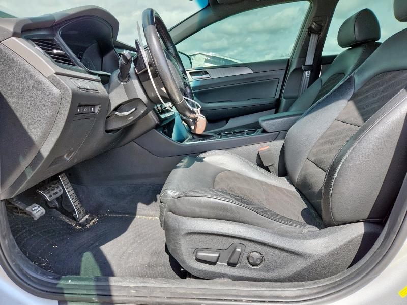  HYUNDAI SONATA 2018 Серебристый