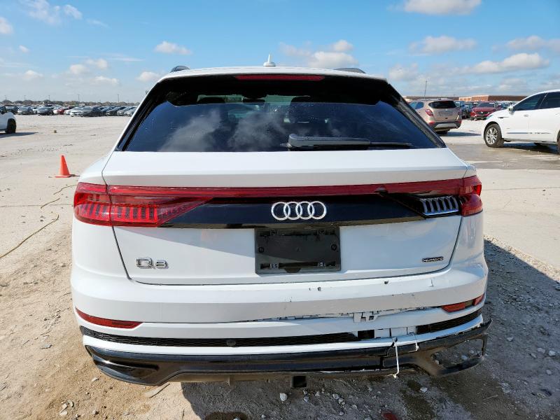  AUDI Q8 2020 Белы