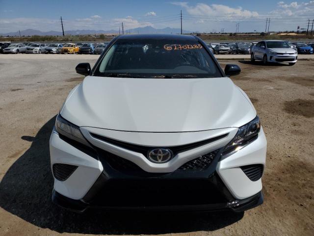  TOYOTA CAMRY 2020 Biały
