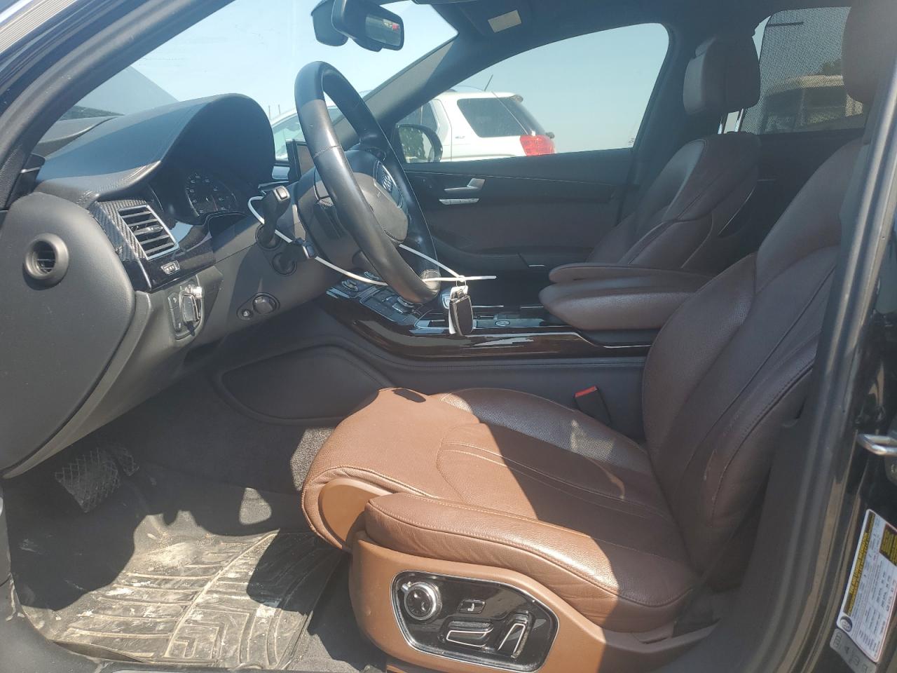 2017 Audi A8 L Quattro VIN: WAU44AFD3HN015464 Lot: 60557455