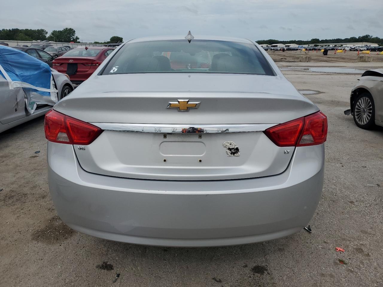 2018 Chevrolet Impala Lt VIN: 1G1105S39JU110167 Lot: 62702975