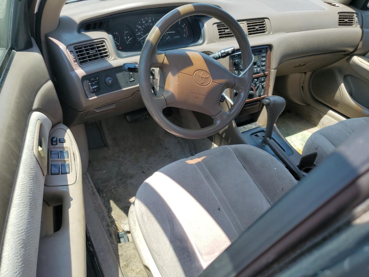 1999 Toyota Camry Ce VIN: 4T1BG22K2XU580915 Lot: 59756315
