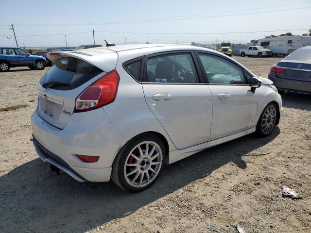  FORD FIESTA 2016 Белы