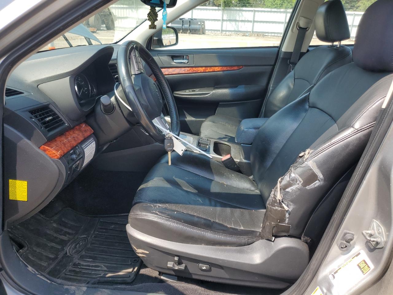 2011 Subaru Legacy 2.5I Limited VIN: 4S3BMBL65B3228070 Lot: 59597005