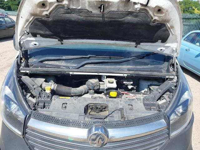 2015 VAUXHALL VIVARO 290