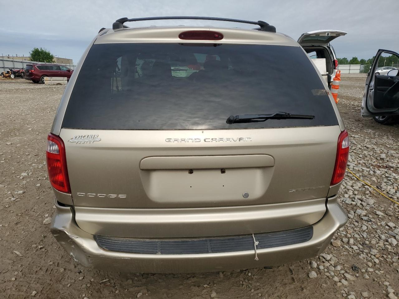 2003 Dodge Grand Caravan Sport VIN: 2D4GP44R43R253281 Lot: 62052605