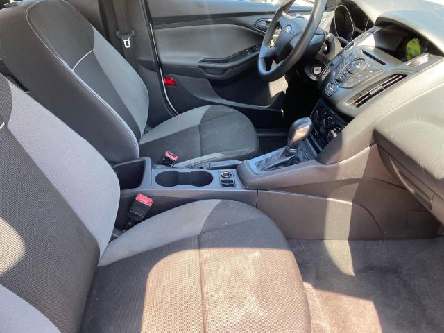 Sedans FORD FOCUS 2014 Biały